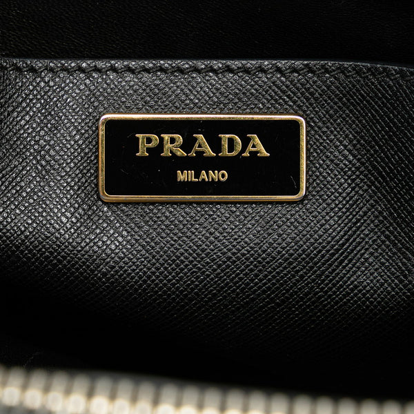 プラダ 三角ロゴプレート サフィアーノ ハンドバッグ ショルダーバッグ 2WAY ブラック レザー レディース PRADA 【中古】