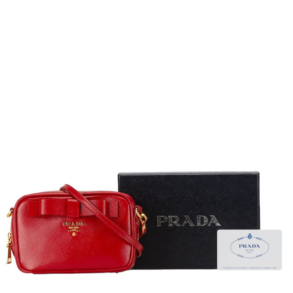 プラダ リボン 斜め掛け ミニショルダーバッグ 1N1674 レッド エナメル サフィアーノレザー レディース PRADA 【中古】