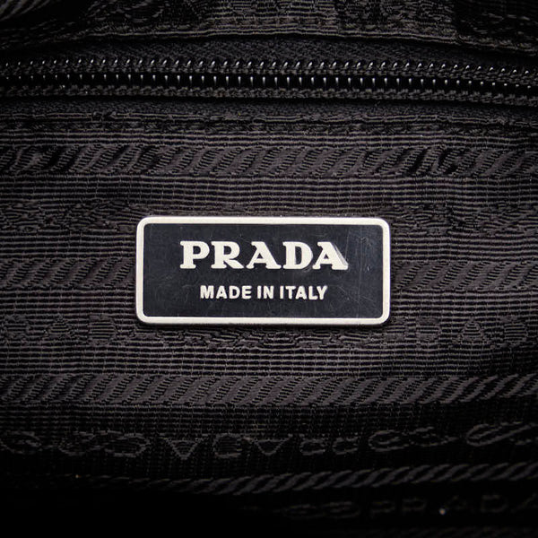 プラダ 三角ロゴプレート 斜め掛け ショルダーバッグ ブラック ナイロン レディース PRADA 【中古】