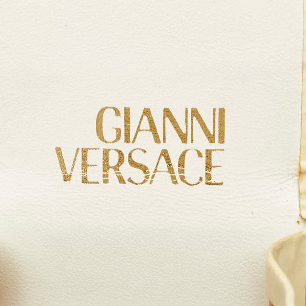 ジャンニ ヴェルサーチ チェーンショルダー 斜め掛け ショルダーバッグ ホワイト ゴールド エナメル レディース Gianni Versace 【中古】