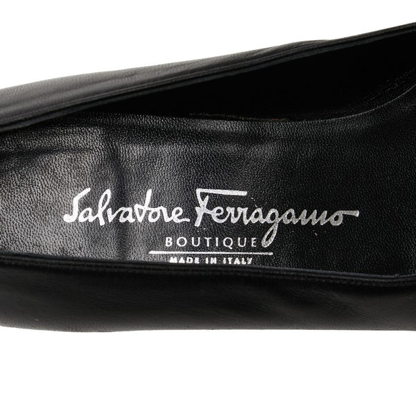 サルヴァトーレフェラガモ ヴァラリボン パンプス ブラック レザー レディース Salvatore Ferragamo 【中古】