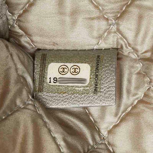 シャネル ココマーク ポーチ コスメポーチ 小物入れ シルバー ラムスキン レディース CHANEL 【中古】