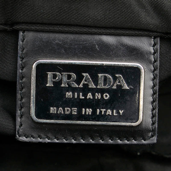 プラダ 三角ロゴプレート ショルダーバッグ ブラック ナイロン レディース PRADA 【中古】