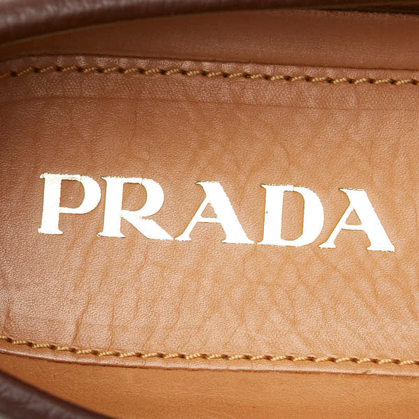 プラダ ローファー サイズ：8 1/2 ブラウン レザー メンズ PRADA 【中古】