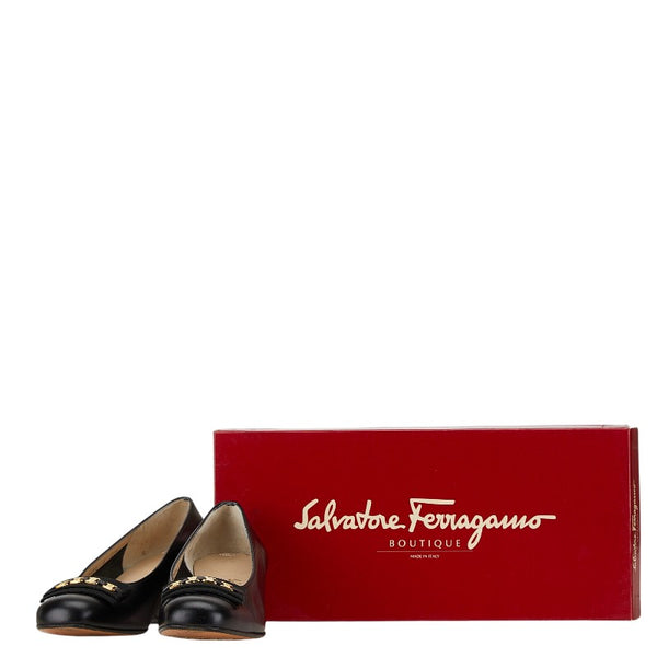 サルヴァトーレフェラガモ ヴァラ パンプス サイズ：6 ブラック ゴールド レザー レディース Salvatore Ferragamo 【中古】