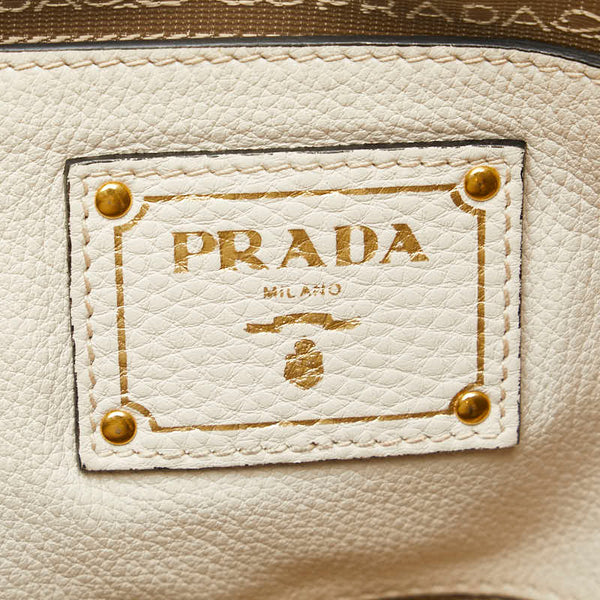 プラダ 三角ロゴプレート トートバッグ ショルダーバッグ ホワイト レザー レディース PRADA 【中古】