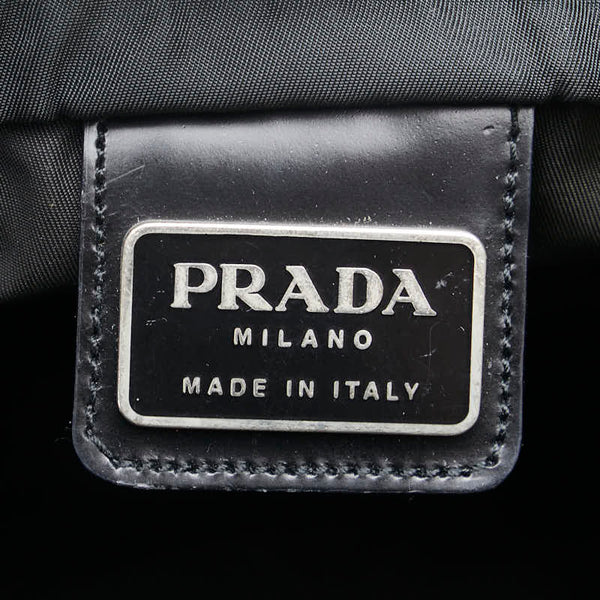 プラダ 三角ロゴプレート ショルダーバッグ ブラック ナイロン レディース PRADA 【中古】