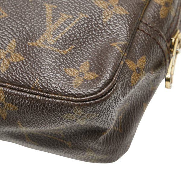 ルイ ヴィトン モノグラム トゥルース トワレット23 セカンドバッグ クラッチバッグ M47524 ブラウン PVC レディース LOUIS VUITTON 【中古】