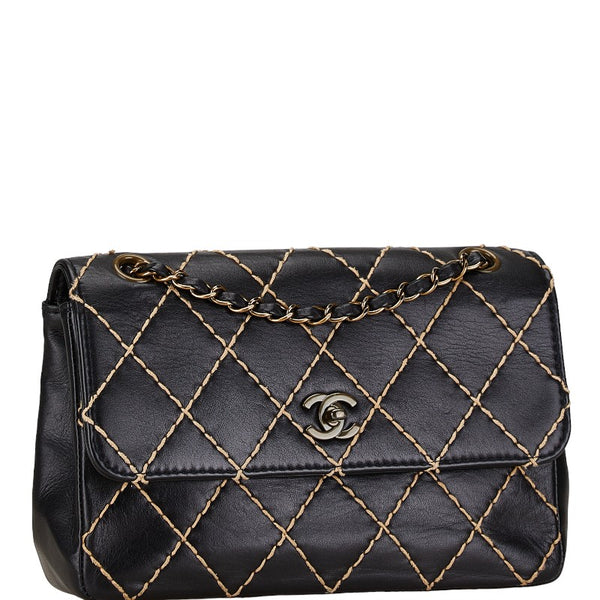 シャネル マトラッセ ワイルドステッチ チェーン ショルダーバッグ ブラック レザー レディース CHANEL 【中古】