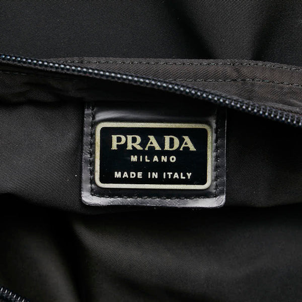 プラダ 三角ロゴプレート 斜め掛け ショルダーバッグ ブラック ナイロン レディース PRADA 【中古】