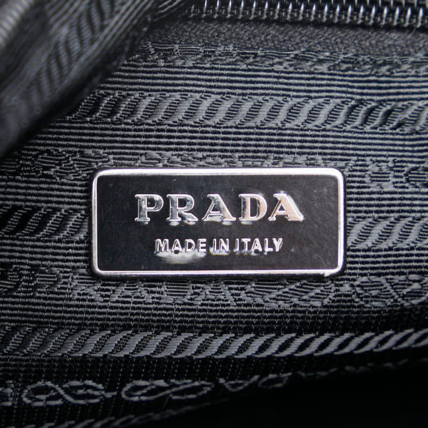 プラダ 三角ロゴプレート 斜め掛け ショルダーバッグ ブラック ナイロン レディース PRADA 【中古】