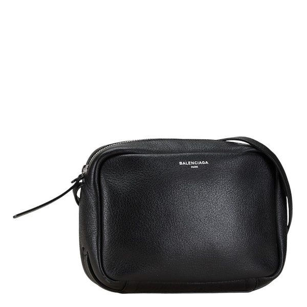 バレンシアガ ロゴ エブリデイ カメラバッグ S ショルダーバッグ 489809 ブラック レザー レディース BALENCIAGA 【中古】