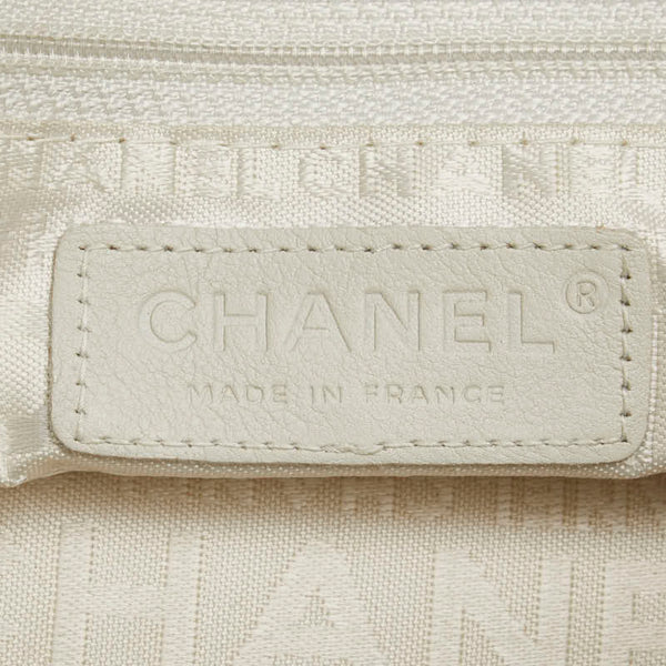 シャネル チョコバー ココマーク ハンドバッグ ミニボストンバッグ ホワイト キャビアスキン レディース CHANEL 【中古】