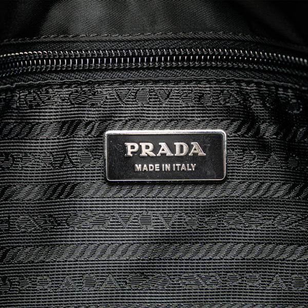 プラダ 三角ロゴプレート 斜め掛け ショルダーバッグ V158 ブラック ナイロン レザー レディース PRADA 【中古】