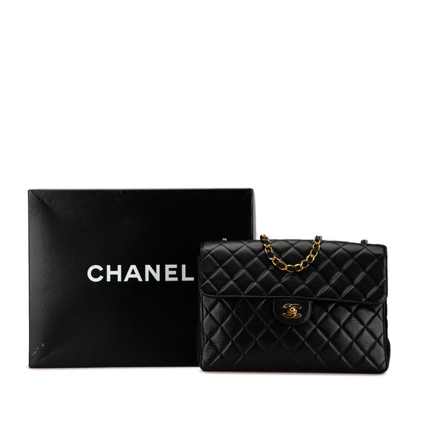 シャネル マトラッセ30 ココマーク チェーン ショルダーバッグ ブラック ラムスキン レディース CHANEL 【中古】