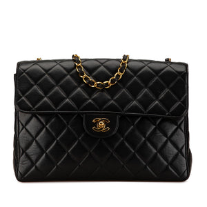 シャネル マトラッセ30 ココマーク チェーン ショルダーバッグ ブラック ラムスキン レディース CHANEL 【中古】