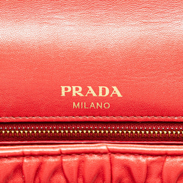 プラダ ギャザー 斜め掛け チェーンショルダーバッグ  1BD235 レッド レザー レディース PRADA 【中古】