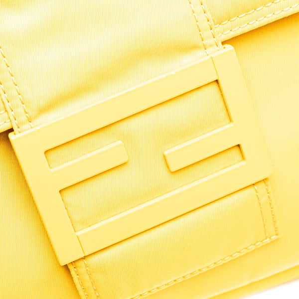 フェンディ バゲット 斜め掛け メッセンジャーバッグ ショルダーバッグ 7VA536 イエロー ナイロン レザー レディース FENDI 【中古】