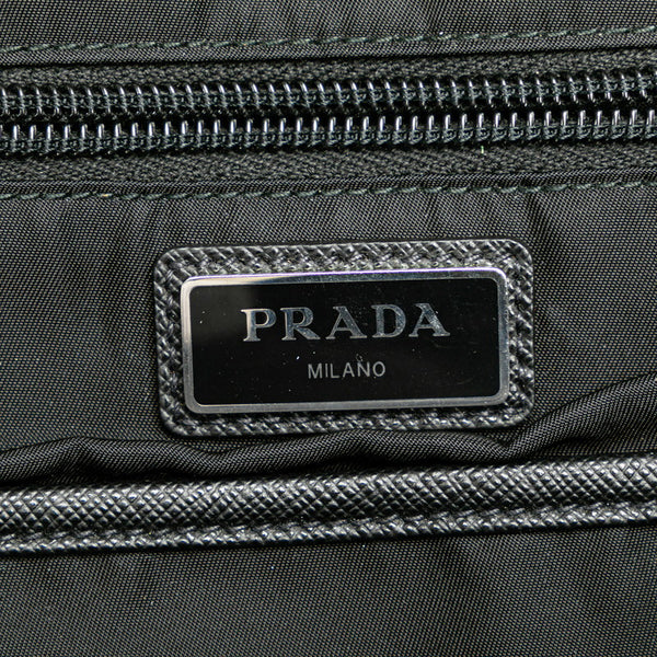 プラダ 三角ロゴプレート ボディバッグ スリングバッグ 2VZ013 ブラック ナイロン レディース PRADA 【中古】