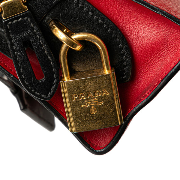 プラダ エスプラナード  斜め掛け ショルダーバッグ 1BH043 レッド ブラック サフィアーノレザー レディース PRADA 【中古】