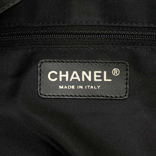 シャネル ニュートラベルライン MM トートバッグ ブラック ナイロン レザー レディース CHANEL 【中古】