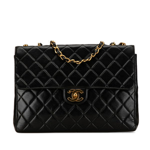 シャネル マトラッセ30 ココマーク チェーン ショルダーバッグ ブラック ラムスキン レディース CHANEL 【中古】