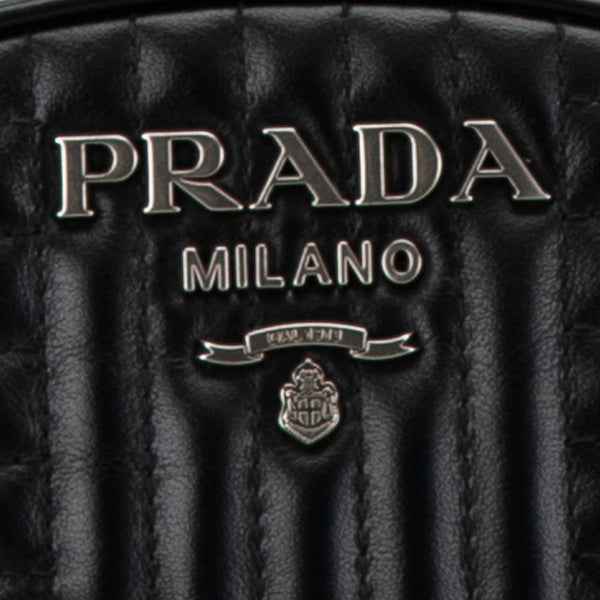 プラダ ダイアグラム キルテッド ショルダーバッグ 1BH147 ブラック レザー レディース PRADA 【中古】