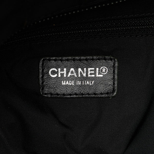 シャネル ニュートラベルライン トートTGM トートバッグ A15826 ブラック ナイロン レザー レディース CHANEL 【中古】