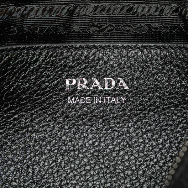 プラダ ヴィッテロダイ 斜め掛け ショルダーバッグ  ブラック レザー レディース PRADA 【中古】