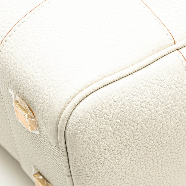 ロエベ アマソナ19 ショルダーバッグ ハンドバッグ 2WAY ホワイト レザー レディース LOEWE 【中古】