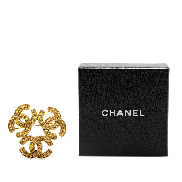 シャネル ヴィンテージ トリプル ココマーク ブローチ ゴールド メッキ レディース CHANEL 【中古】