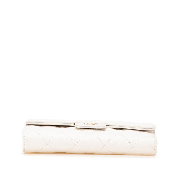 シャネル マトラッセ ココマーク 二つ折り財布 ホワイト キャビアスキン レディース CHANEL 【中古】