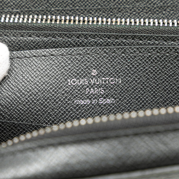 ルイ ヴィトン タイガ ジッピーXL 長財布 M44275 ブラック レザー メンズ LOUIS VUITTON 【中古】