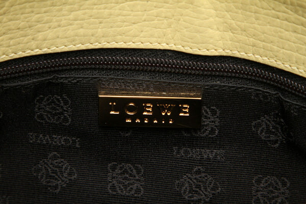 ロエベ イエロー  レザー ショルダーバッグ レディース LOEWE 中古