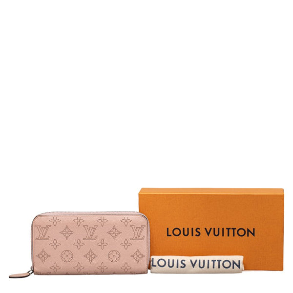 ルイ ヴィトン モノグラム マヒナ ジッピーウォレット 長財布 M61868 マグノリア ピンク レザー レディース LOUIS VUITTON 【中古】