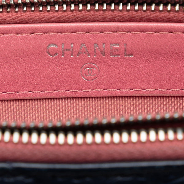 シャネル ガブリエル キルティング チェーン ウォレット ミニ ショルダーバッグ  ネイビー レザー レディース CHANEL 【中古】