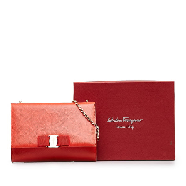 サルヴァトーレフェラガモ ヴァラリボン チェーンショルダーバッグ AU-22 B558 レッド レザー レディース Salvatore Ferragamo 【中古】