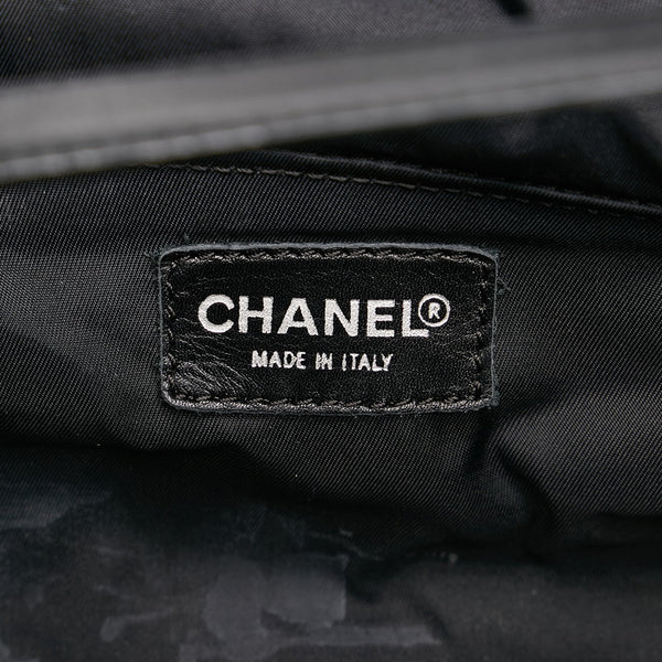 シャネル ニュートラベルライン ポーチ ブラック ナイロン レザー レディース CHANEL 【中古】