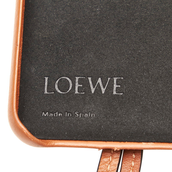 ロエベ アナグラム ブラウン レザー メタル iPhone11ケース レディース LOEWE 【中古】