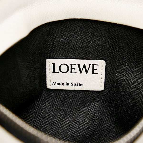 ロエベ アナグラム ミニ ポーチ クラッチバッグ ホワイト レザー レディース LOEWE 【中古】